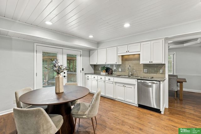 910 Wolf Lane, Bellevue, NE 68005