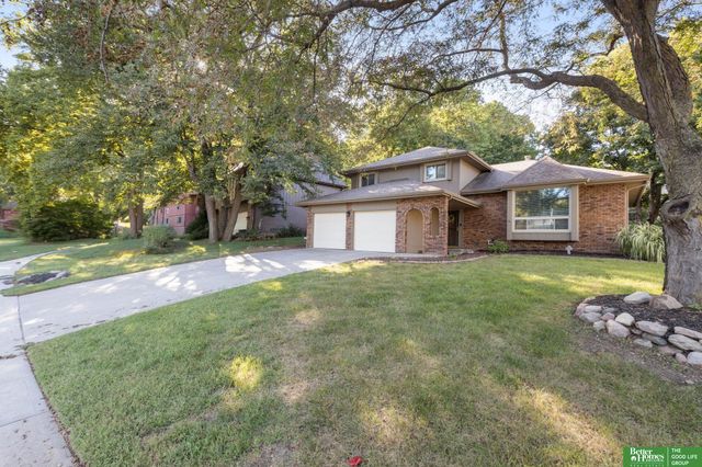 910 Wolf Lane, Bellevue, NE 68005
