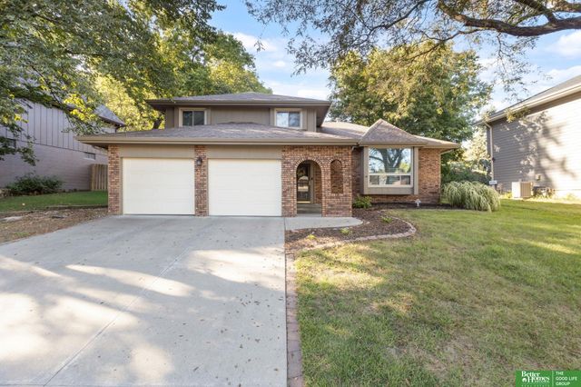 910 Wolf Lane, Bellevue, NE 68005