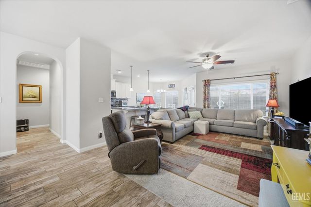 9111 Ribston Ave, Bakersfield, CA 93312