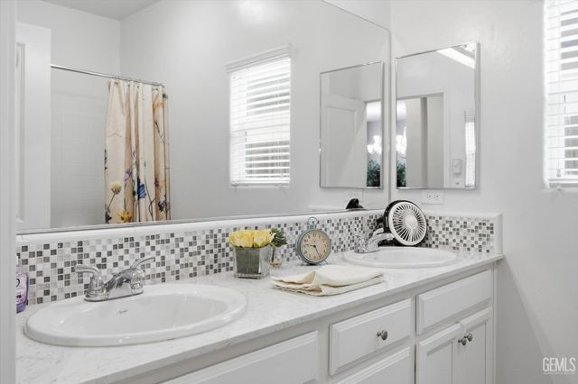 9111 Ribston Ave, Bakersfield, CA 93312