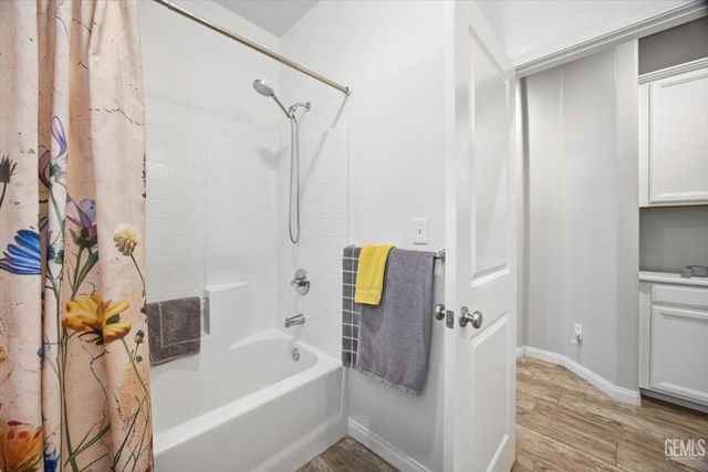 9111 Ribston Ave, Bakersfield, CA 93312