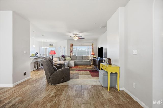 9111 Ribston Ave, Bakersfield, CA 93312