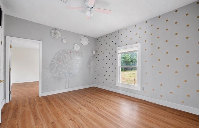 502 S Elm Street, Celeste, TX 75423