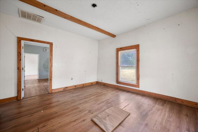 502 S Elm Street, Celeste, TX 75423