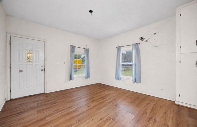 502 S Elm Street, Celeste, TX 75423