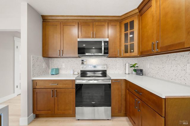 172 Salinas Dr, Vacaville, CA 95688