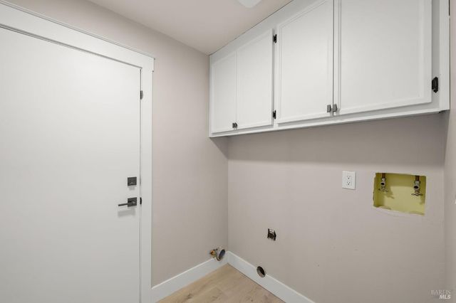 172 Salinas Dr, Vacaville, CA 95688