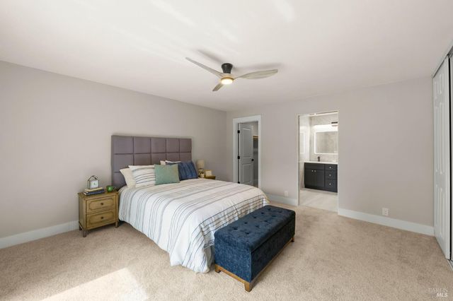 172 Salinas Dr, Vacaville, CA 95688