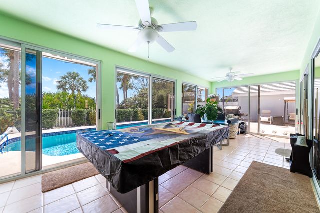 2370 Saratoga Bay Drive, West Palm Beach, FL 33409