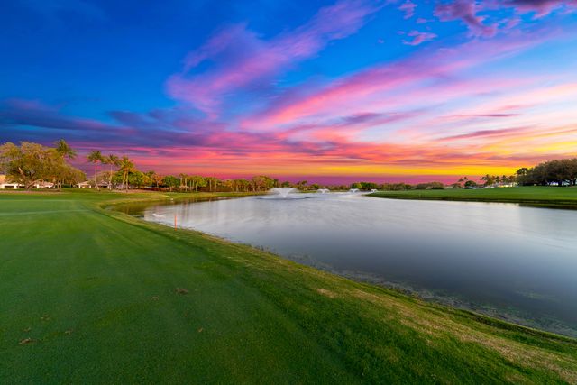 2370 Saratoga Bay Drive, West Palm Beach, FL 33409