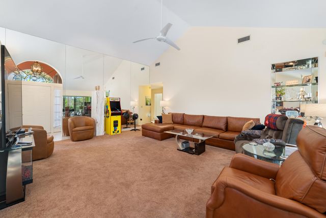 2370 Saratoga Bay Drive, West Palm Beach, FL 33409