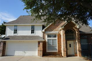 2313 Perkins Place, Arlington, TX 76016
