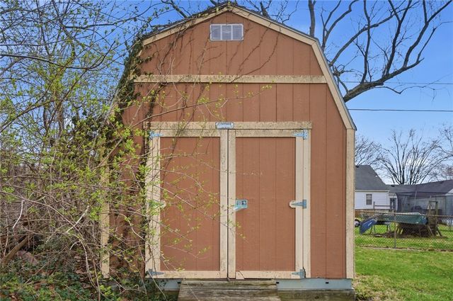 1692 Shady Lane, Beavercreek, OH 45432