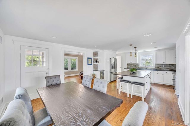 14 Jefferson Street, Port Washington, NY 11050