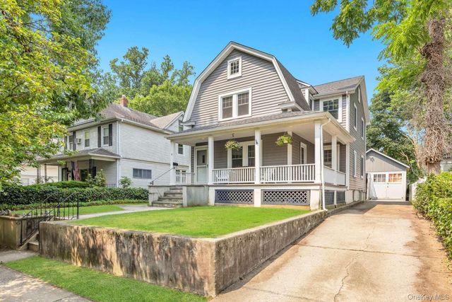 14 Jefferson Street, Port Washington, NY 11050
