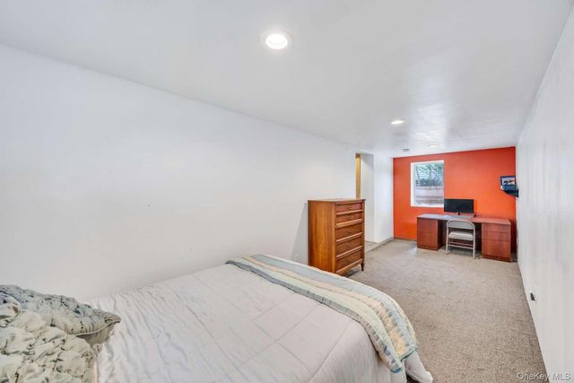 14 Jefferson Street, Port Washington, NY 11050