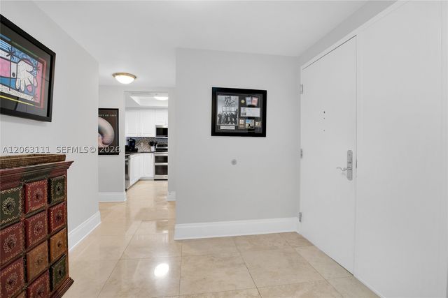3400 SW 27th Ave 1904, Coconut Grove, FL 33133