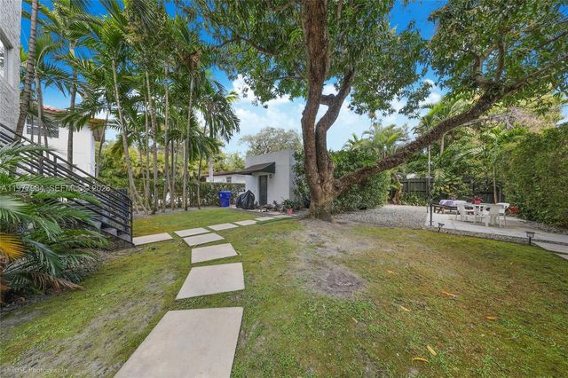 333 SW 30th Rd 1, Miami, FL 33129