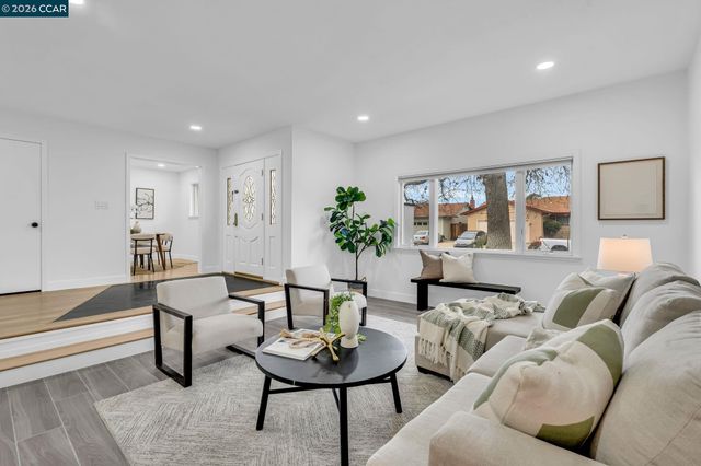 1548 Dianda Dr, Concord, CA 94521
