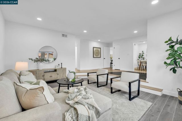 1548 Dianda Dr, Concord, CA 94521