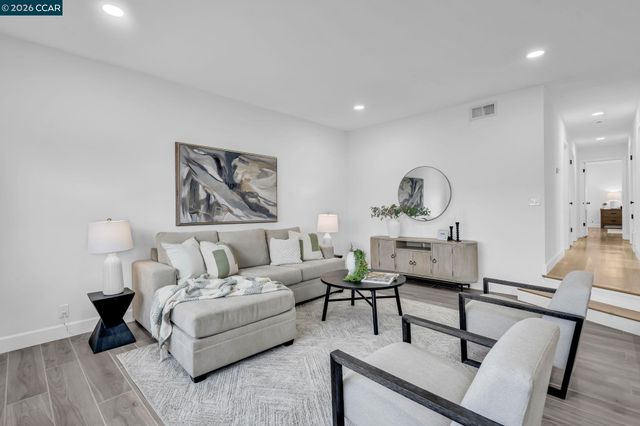 1548 Dianda Dr, Concord, CA 94521