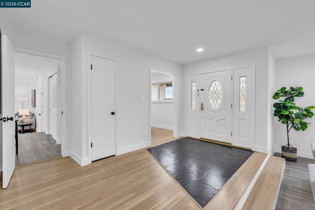 1548 Dianda Dr, Concord, CA 94521