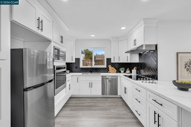 1548 Dianda Dr, Concord, CA 94521