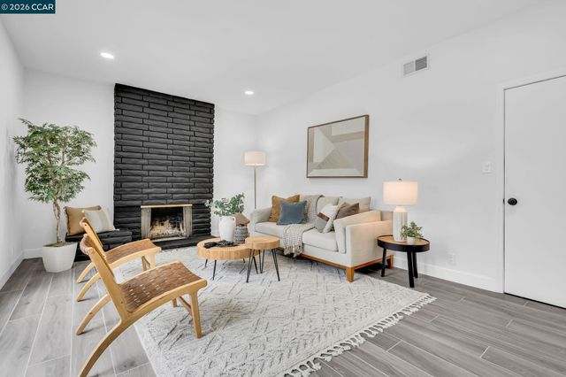 1548 Dianda Dr, Concord, CA 94521