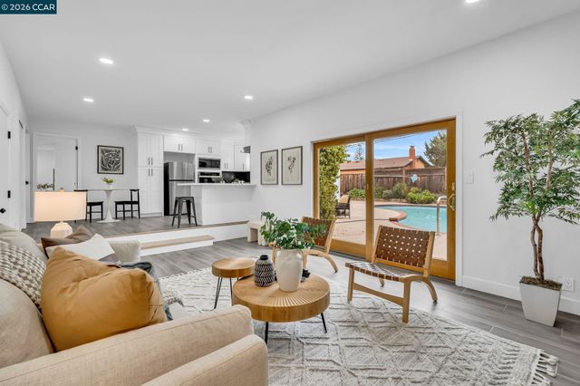 1548 Dianda Dr, Concord, CA 94521