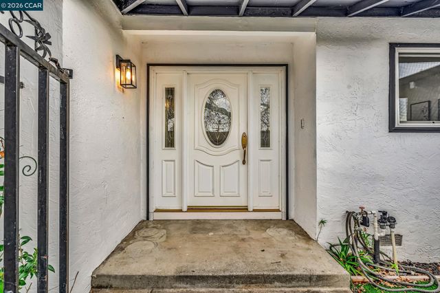 1548 Dianda Dr, Concord, CA 94521