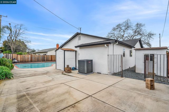 1548 Dianda Dr, Concord, CA 94521