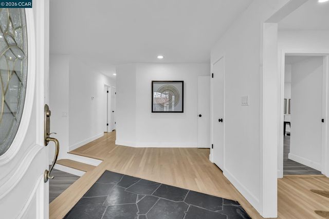 1548 Dianda Dr, Concord, CA 94521