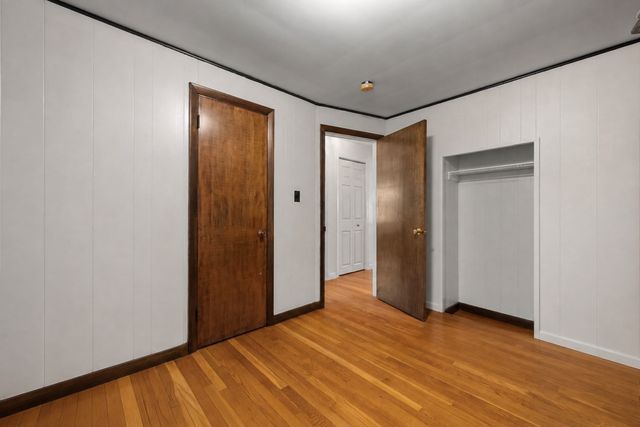 16 Mars Dr, Shrewsbury, MA 01545