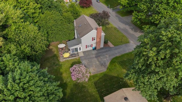 16 Mars Dr, Shrewsbury, MA 01545