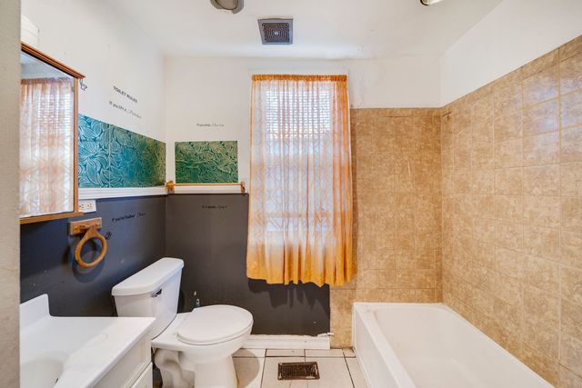 14446 DES PLAINES Street, Harvey, IL 60426