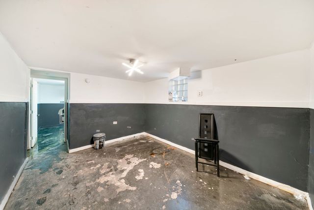 14446 DES PLAINES Street, Harvey, IL 60426