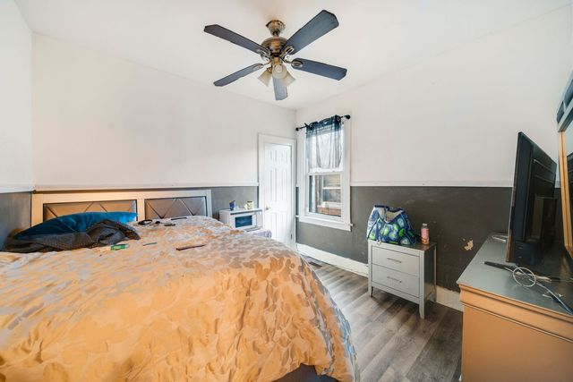 14446 DES PLAINES Street, Harvey, IL 60426