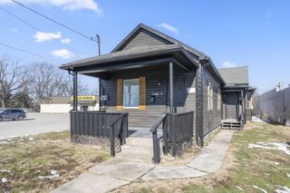1056-1071 Commercial, Springfield, MO 65803