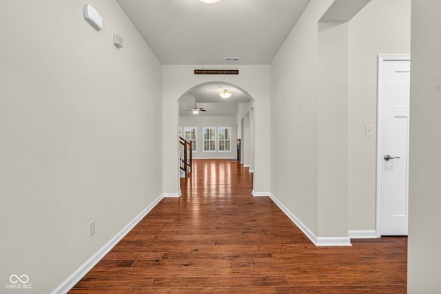 6020 Royal Gate Court, Indianapolis, IN 46237