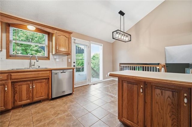 11108 N Ditman Avenue, Kansas City, MO 64157