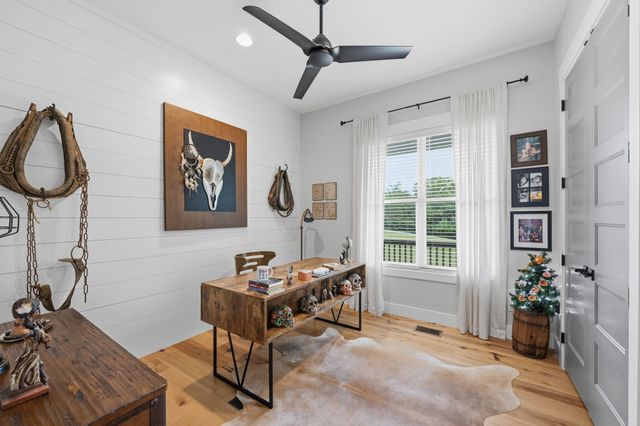 6000 Costello Farm Pvt Ln, Thompsons Station, TN 37179