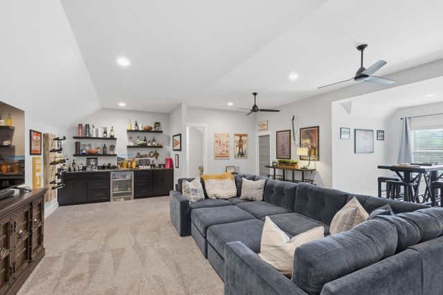 6000 Costello Farm Pvt Ln, Thompsons Station, TN 37179