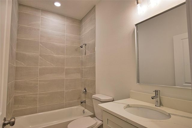 289 BOUNDARY BOULEVARD 202, Rotonda West, FL 33947