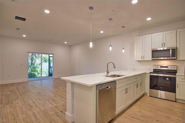 289 BOUNDARY BOULEVARD 202, Rotonda West, FL 33947