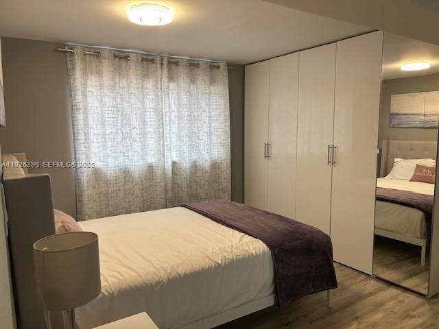 245 189th Ter 0, Sunny Isles Beach, FL 33160