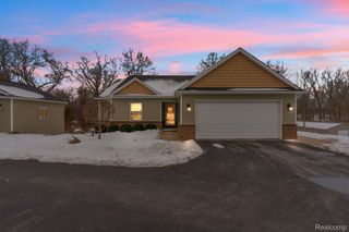 5291 Bella Drive, Highland Charter Township, MI 48356