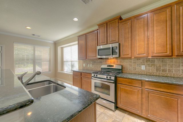 10 Quillwood Place, The Woodlands, TX 77354
