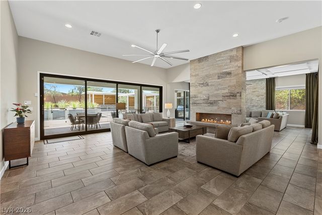8479 Hickam Avenue, Las Vegas, NV 89129