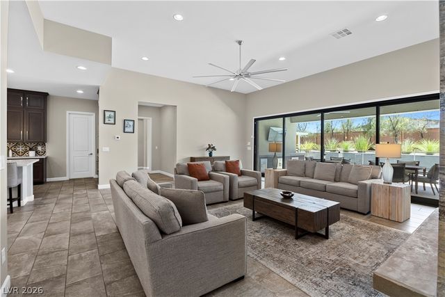 8479 Hickam Avenue, Las Vegas, NV 89129